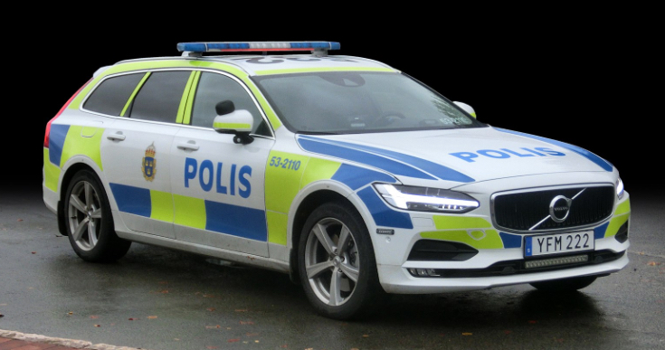 En natt med många våldsbrott meddelar polisen i Västra Götaland