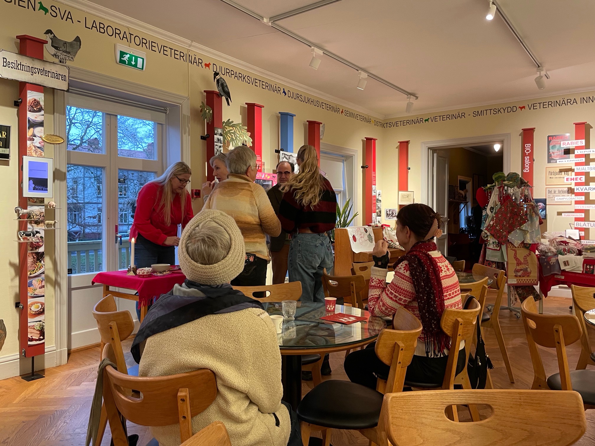 Kan en astronom ge förklaringen till hur Betlehems stjärna uppstod? I den levande adventskalendern gjordes ett försök!