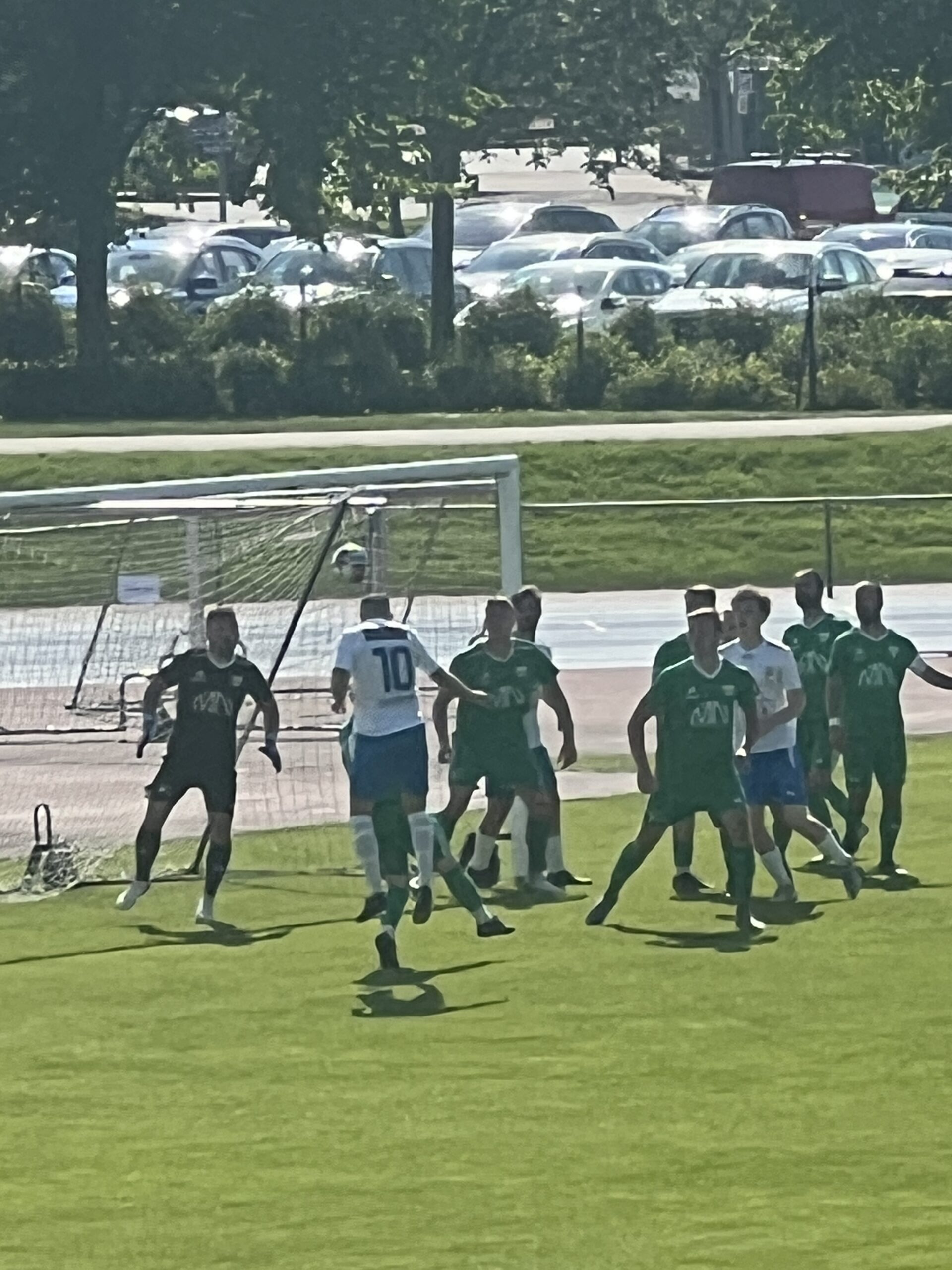 Skara FC ångar på i värmen!