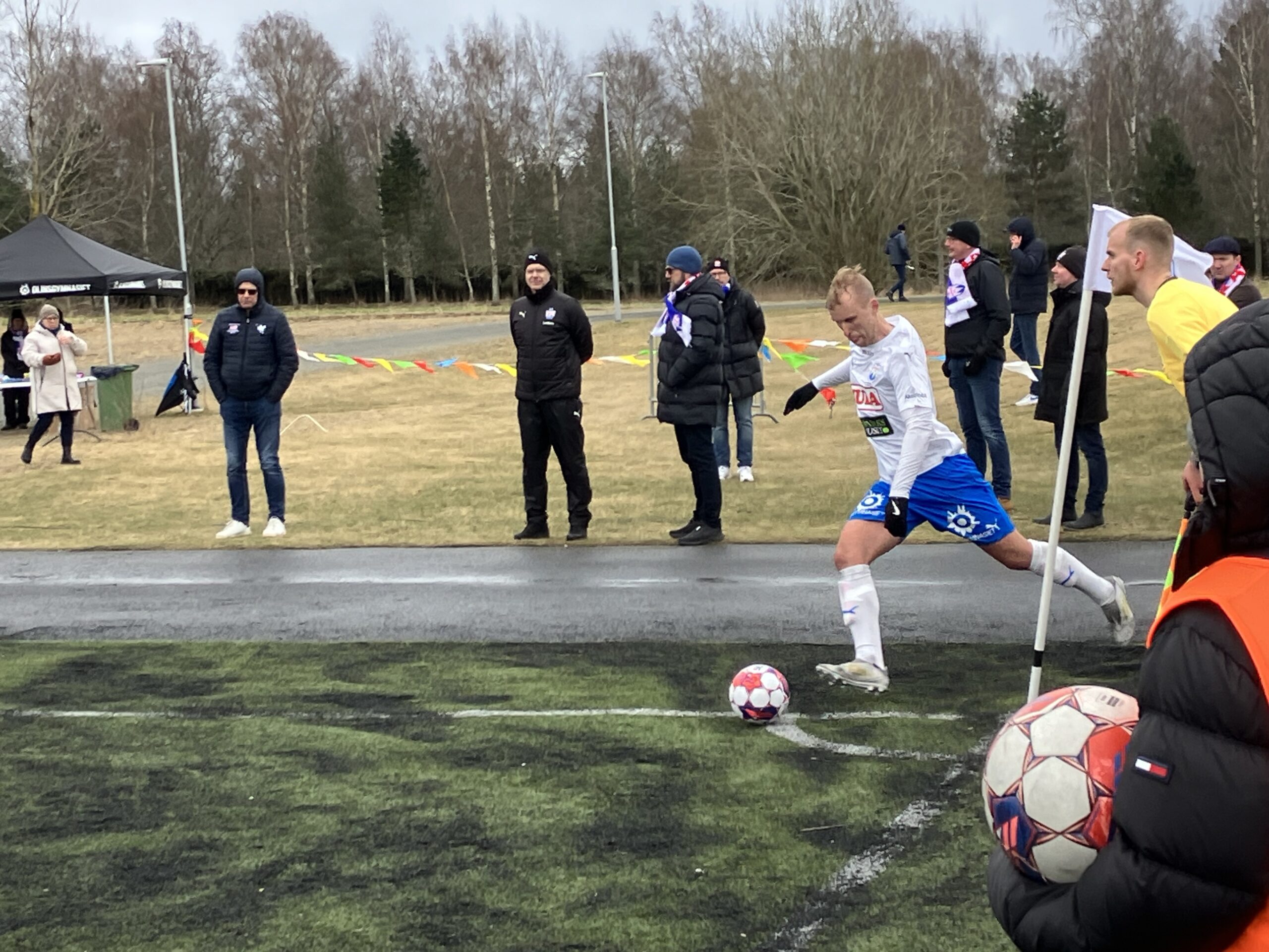 Skara FC på väg mot seger. Motala vände och vann! Läs om matchen.